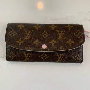 Louis Vuitton Emilie wallet